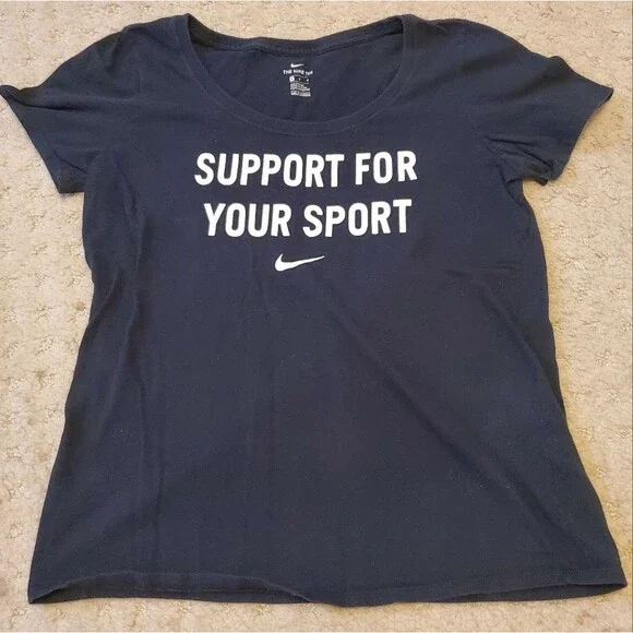 Nike top