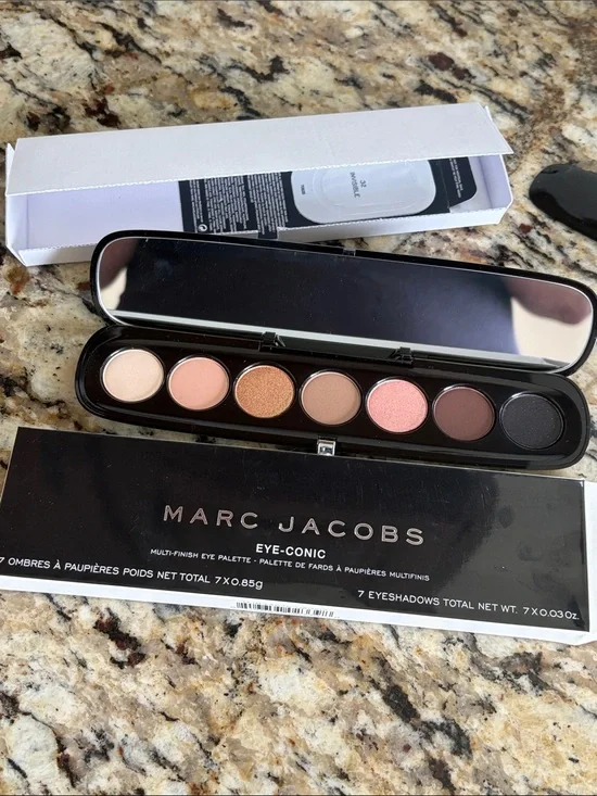 ⚡️💜Marc Jacobs Eye-Conic Glambition Palette