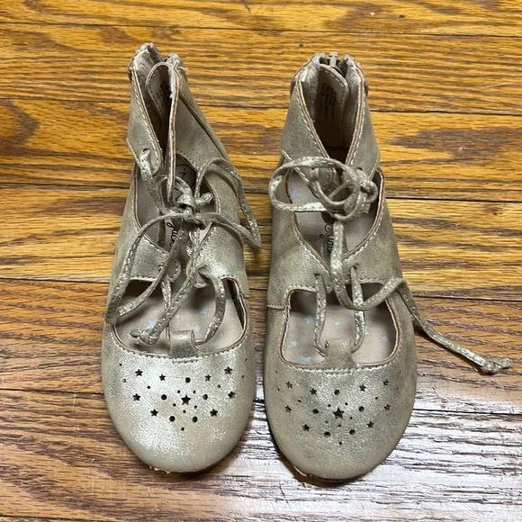 ❤️2/$15❤️5/$25❤️ CAT & JACK | Champagne lace up flats/shoes
