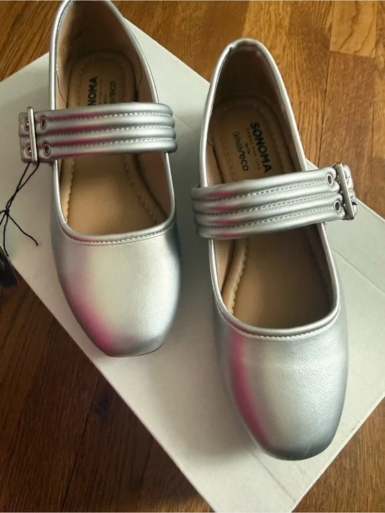 Sonoma Delilah Mary Jane Flats Women Sz  6 Silver Strap Ballet Comfort New