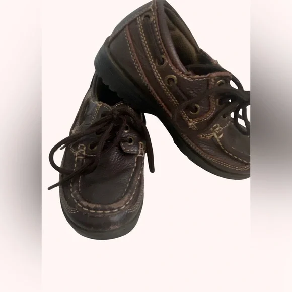 Sperry brown pebbled leather size 12 loafers with lug sole.