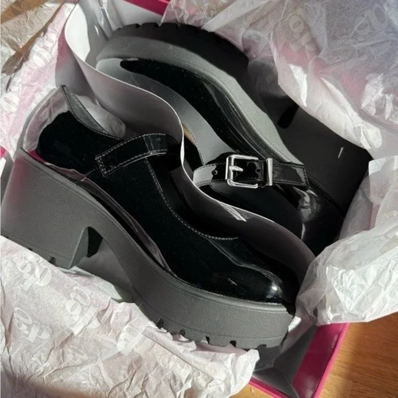 GB Girls Franki-Girl Black Patent Platform Mary Jane Lug Sole‎ Shoes NWB 30M