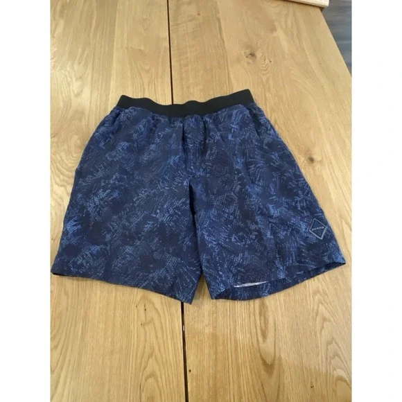 Prana Breathe Shorts Men's Blue Pattern Aztec Small Athletic Casual‎ Unlined
