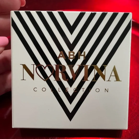 Anastasia Beverly Hills Norvina