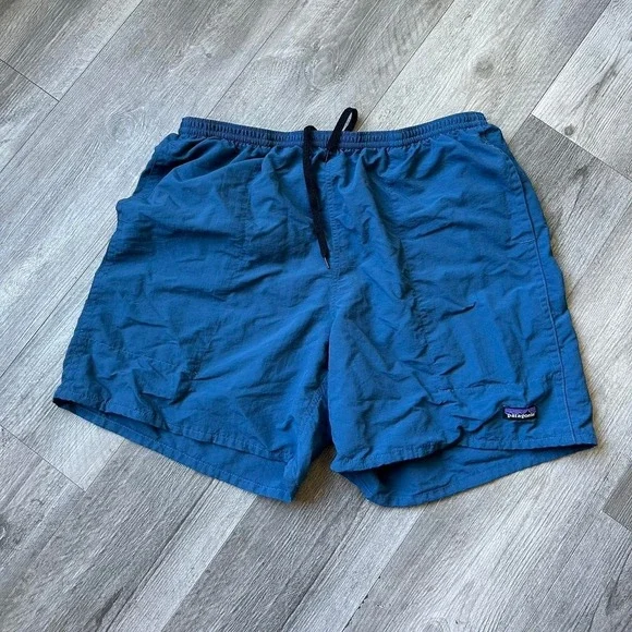 Patagonia Outdoor hiking shorts size XL mens fleece lined
