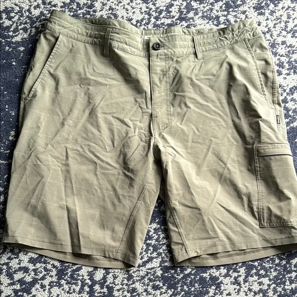 O’Neill Crossover Green Striped Mens Size 40 Shorts