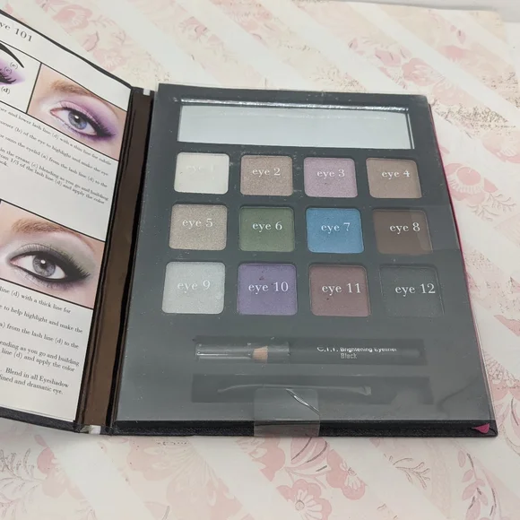 Elf Bright Eyeshadow Palette makeup