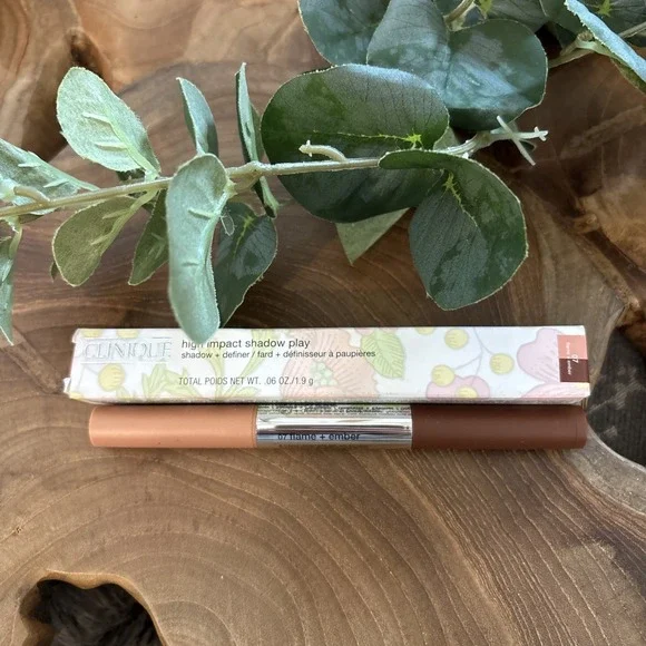 Clinique High Impact Shadow Play Shadow+Definer ~ 07 Flame + Ember