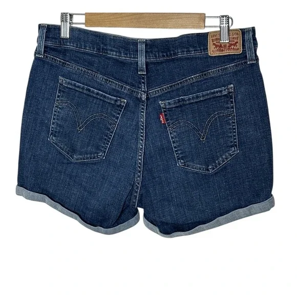 Levi's‎ Shorts Women's Size 32 Blue Mid Rise Stretch Cuffed Mid Length Classic