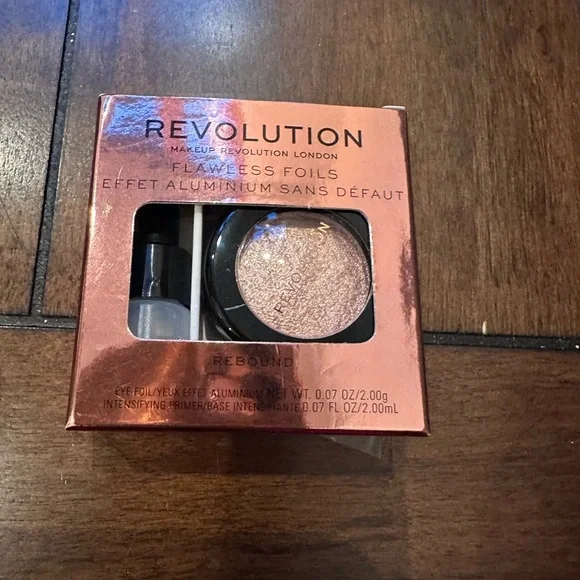 Revolution Eye Shadow