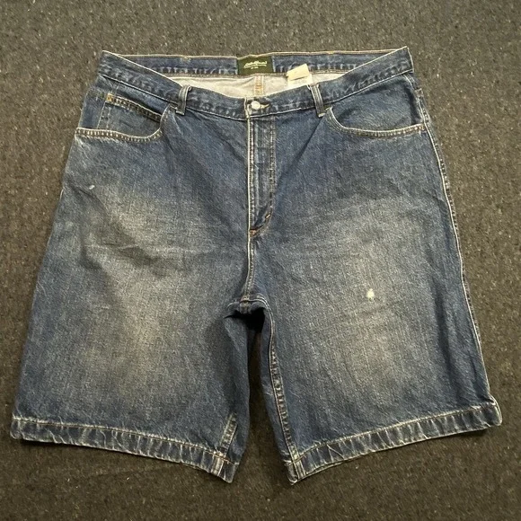 Eddie Bauer Medium Washed Preppy Classic Denim Shorts Men's Sz 42‎ Outdoor Wear