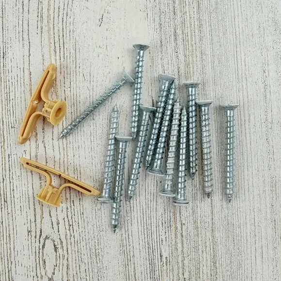 Rubbermaid Homefree Series 12 Screws 2 Wall Anchors Mounting Hardware NEW