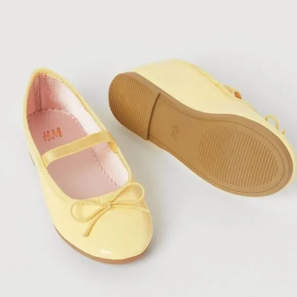 H&M Girls Yellow Patent Mary Jane Ballet Flats Shoes Size 12.5