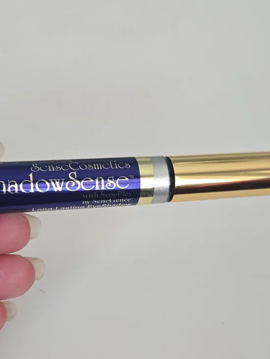 SeneGence ShadowSense Long-Lasting Eye Shadow - Deep Blue with Gold Cap