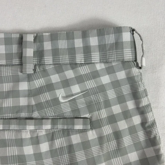 Nike Dri Fit Golf Shorts Flat Front Pockets Gray White‎ Plaid Gingham Mens 40