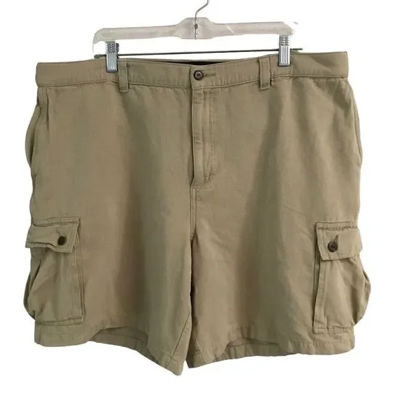 Vintage Big Dogs Resortwear tan cargo shorts  40‎