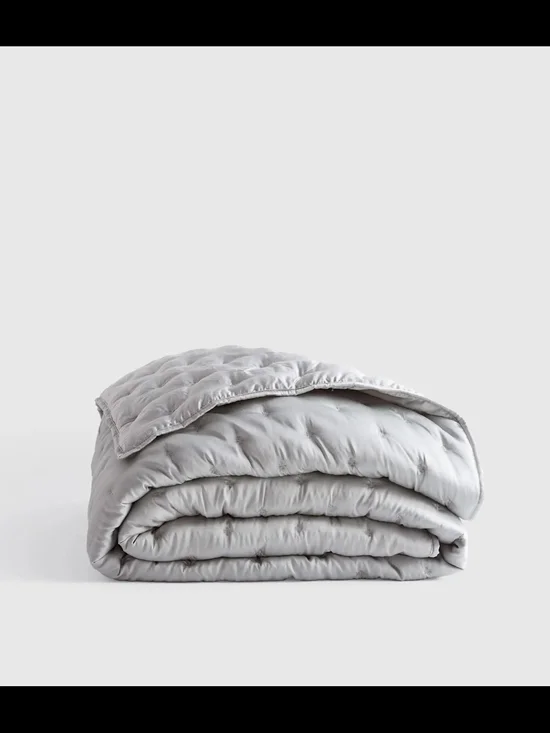 Quince Bamboo Dream Quilt King Cal King Light Grey