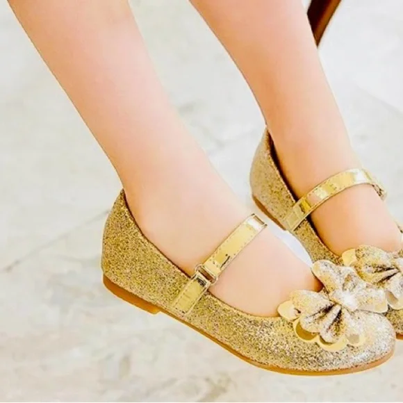 Mary Jane Glitter Shoe with Bow Size 10 New in Box