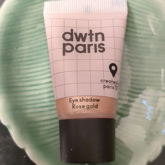 Liquid Eyeshadow
