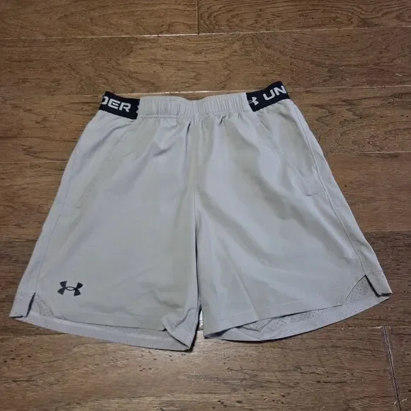 Under Armour UA Vanish Woven Men's Beige Fitted Athletic Shorts 6in M