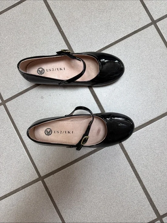 Girls Black Patent Mary Jane Shoes