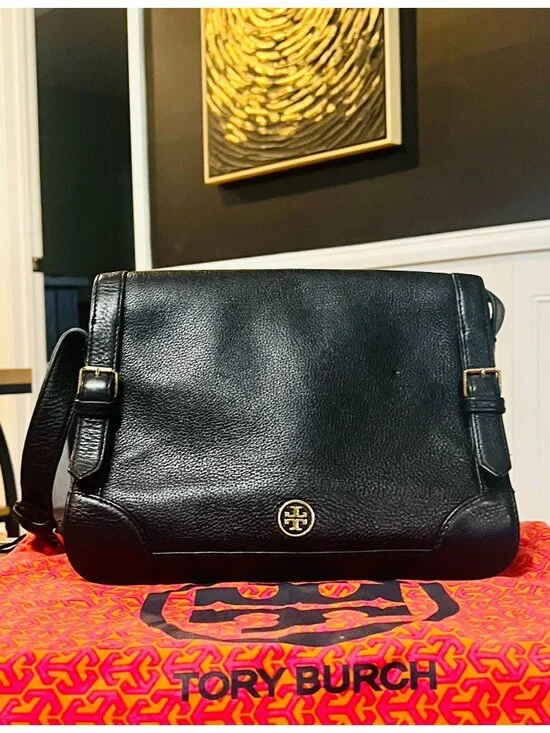 ✺ AUTHENTIC TORY BURCH BLACK LEATHER VINTAGE ROBINSON SHOULDER BAG WITH ADJUSTAB