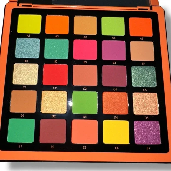 Anastasia Beverly Hills Norvina Pro Pigment Palette Vol. 3 LIMITED EDITION