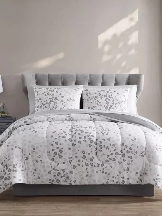Hallmart Collectibles Leopard Bouquet 6 Piece Reversible Comforter Set