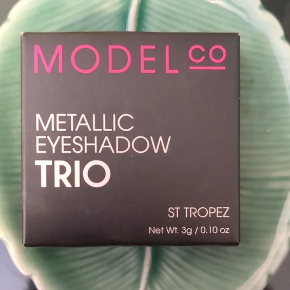 Metallic Eyeshadow Trio