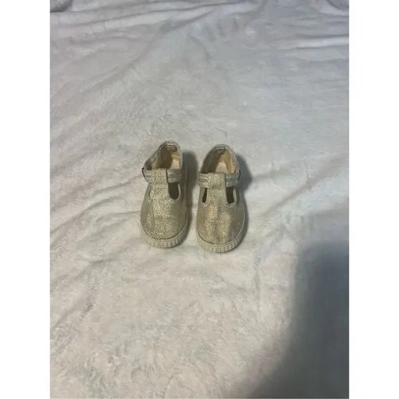 Cienta Gold Metallic Toddler Shoes Size 22C US Size 6/6.5 Toddler
