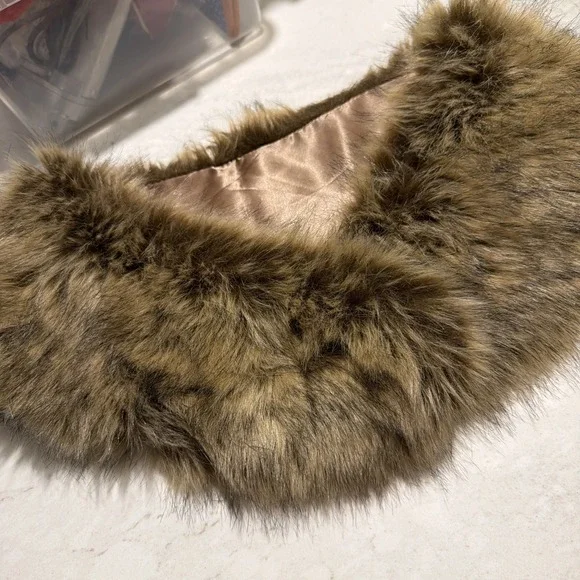 Vintage Faux Fur Round Collar Stole, Brown Beige with Satin Lining