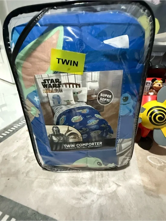 Star Wars Blue Twin Comforter with Grogu Pattern