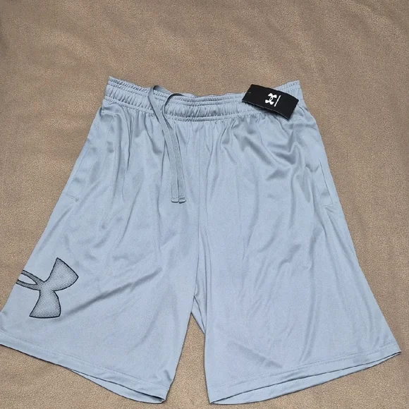 Under Armour Men's Light Gray Athletic Shorts NWT Size M