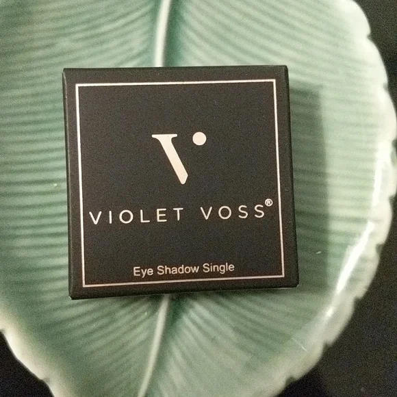 NWT Eyeshadow Palette