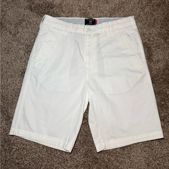 Dockers Mens Ultimate Short White Comfort Fit Size 30 Flat‎ Front Chino Shorts