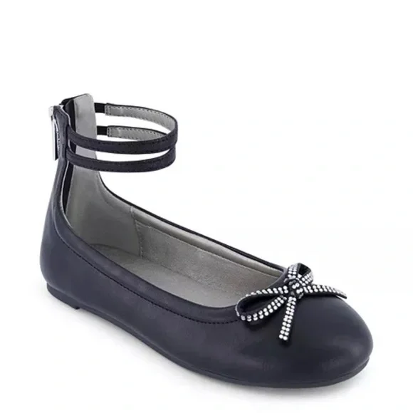 Kenneth Cole New York Big Girls Daisy Luv Black Ballet Flat Shoes US 4.      NWT