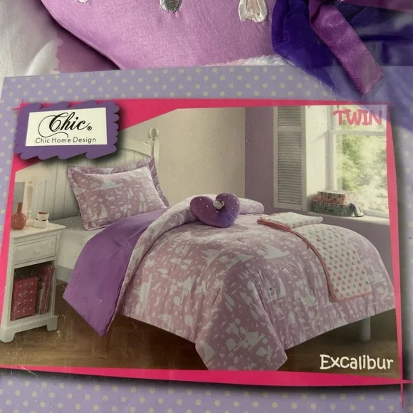 Chic Home Design 4 Piece Comforter Twin Set 100% Polyester With Purple Heart Pil