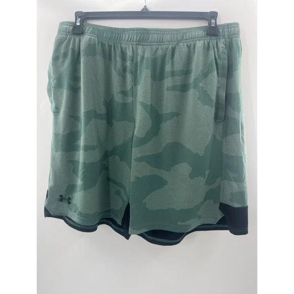 Under Armour Mens XXL Green Camo Loose Fit Athletic Training Shorts 1963
