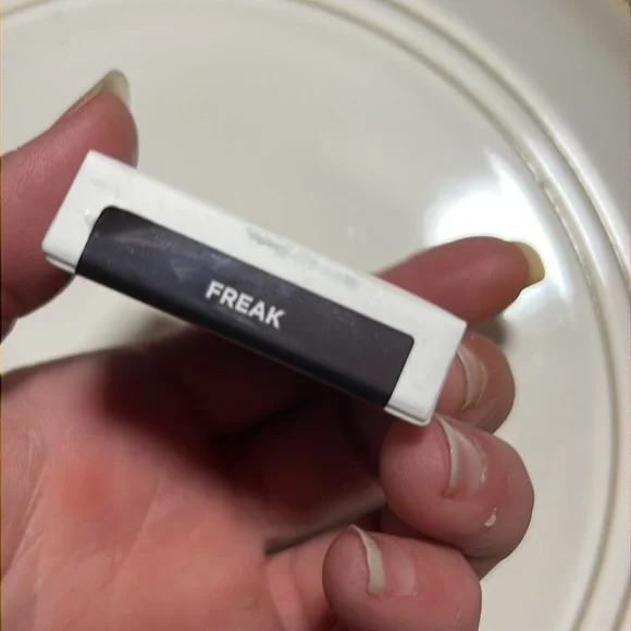 🍭🎃Host Pick! Urban Decay Freak 24/7 Eyeshadow