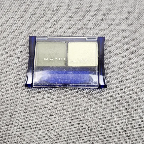 Maybelline Eyeshadow Expert Wear  Irish Mist # 60 Open No Brush