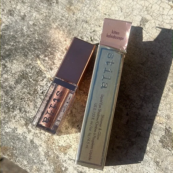🌙❄️Kitten Kaleidoscope Stila Shimmer & Glow Eyeshadow