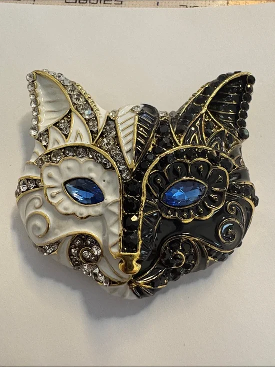 Two-Tone Black & White Cat Brooch with Blue rhinestone Eyes