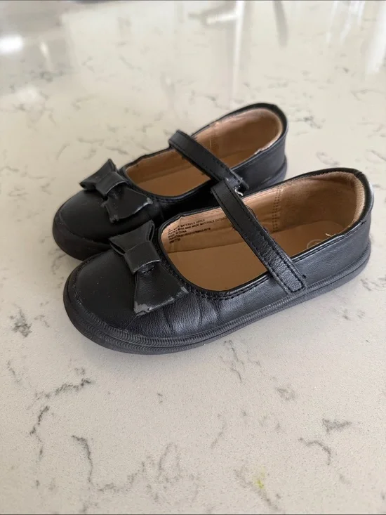 Cat & Jack Toddler Girl's Ola shoes Black Mary Jane Bow Shoes 10M