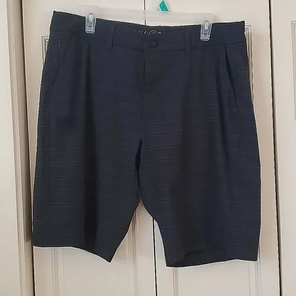 HANGTEN Men's Shorts, Size 38, NWOT!