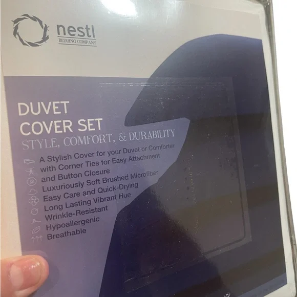 Duvet Cover in White Size Queen