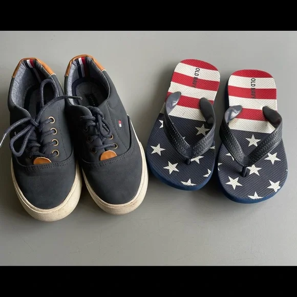 GUC Toddler Tommy Hilfiger Shoes SZ 13 and Old Navy Slippers