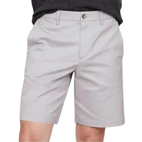 Banana Republic Men's Shorts Size 38