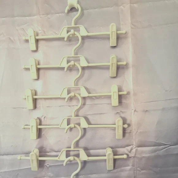 Homemax Plastic Stackable Hangers