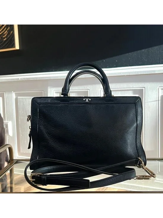 TORY BURCH AUTHENTIC BLACK AND WHITE JESSICA HANDBAG