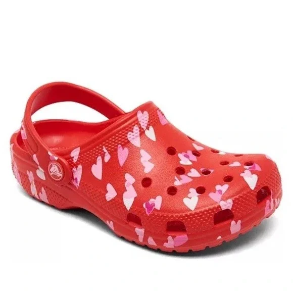 Crocs Classic Valentines Day Clogs Cherry‎ Red Size J5 Youth NWT
